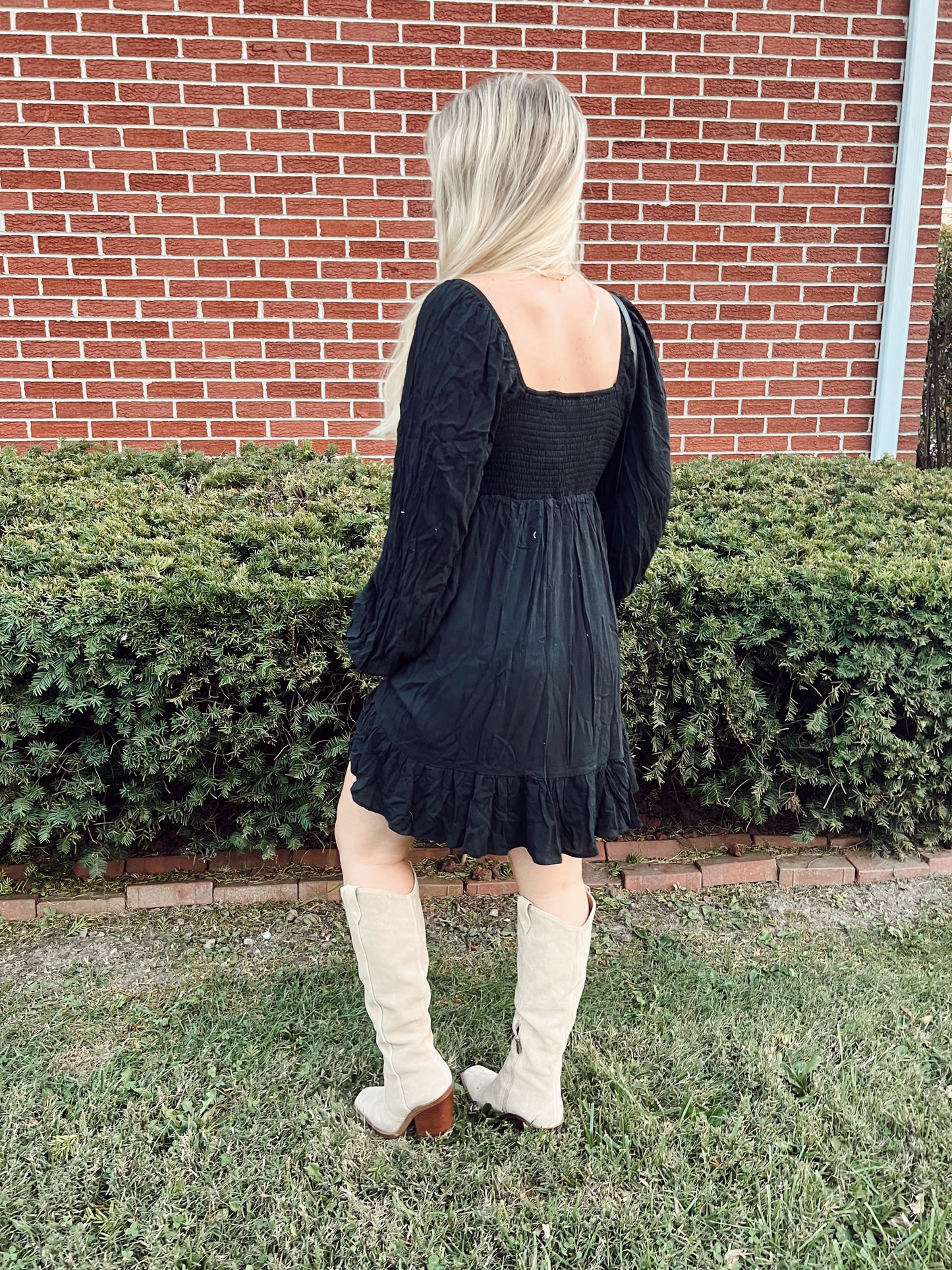 long sleeve basic black dress